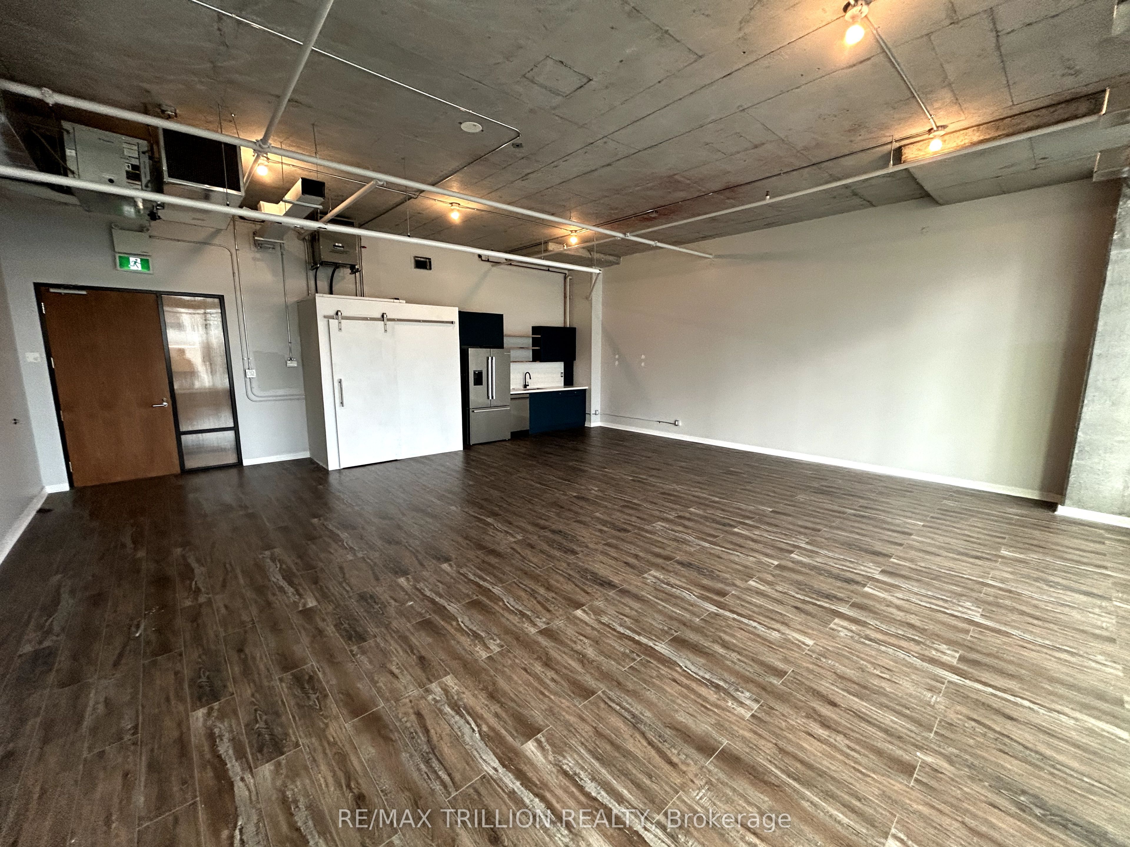 #514 - 130 Queens Quay Property Photo 13