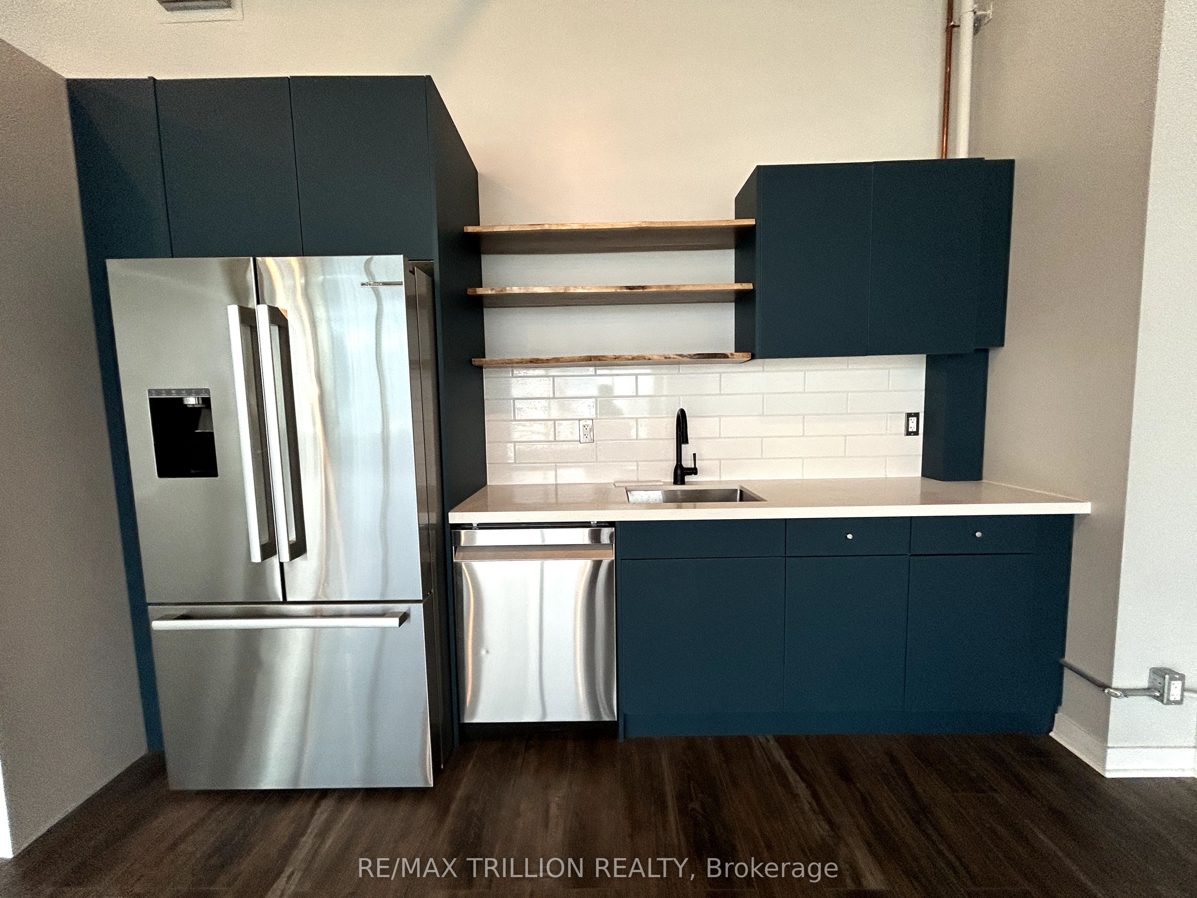 #514 - 130 Queens Quay Property Photo 16
