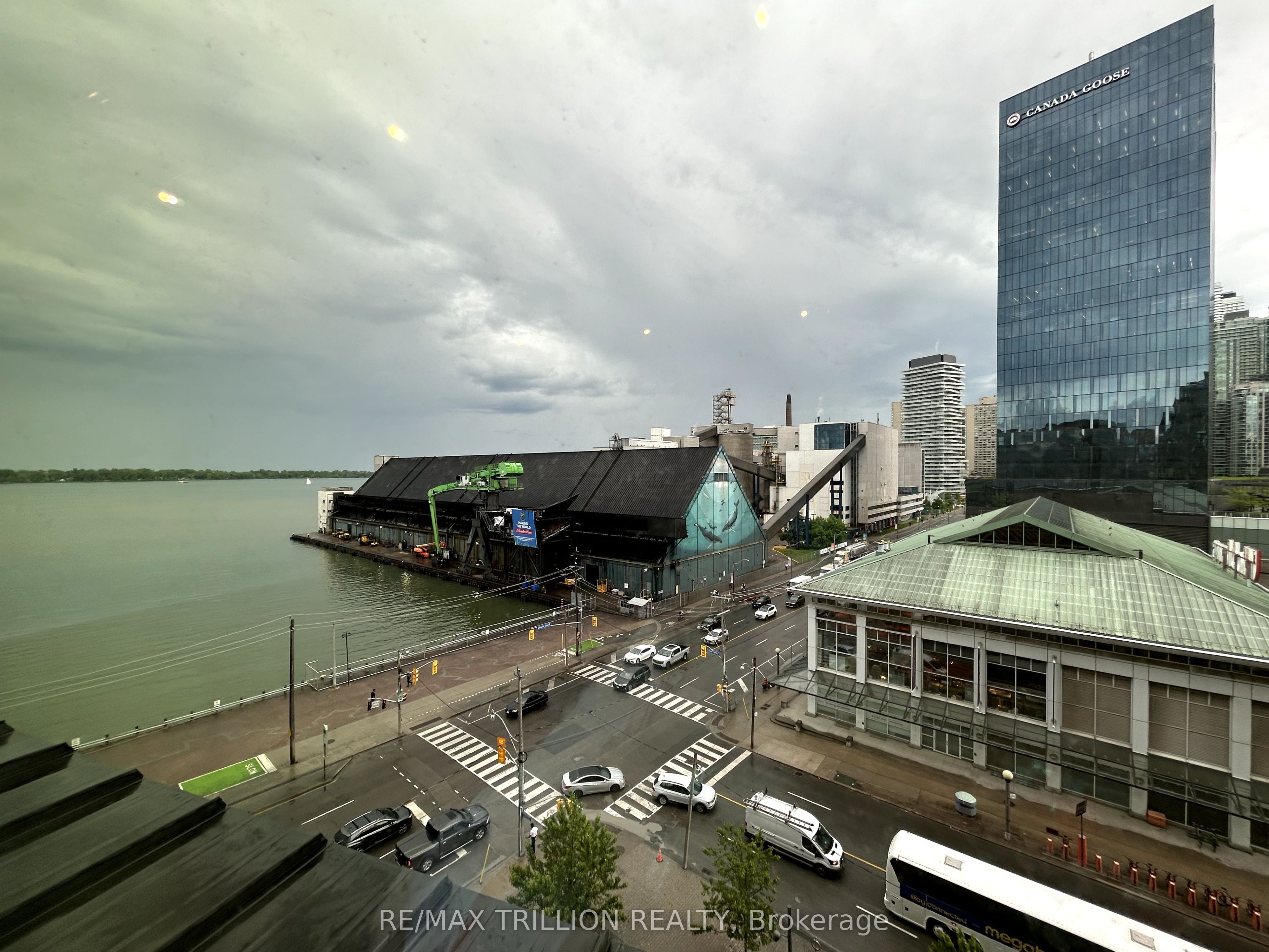 #514 - 130 Queens Quay Property Photo 22
