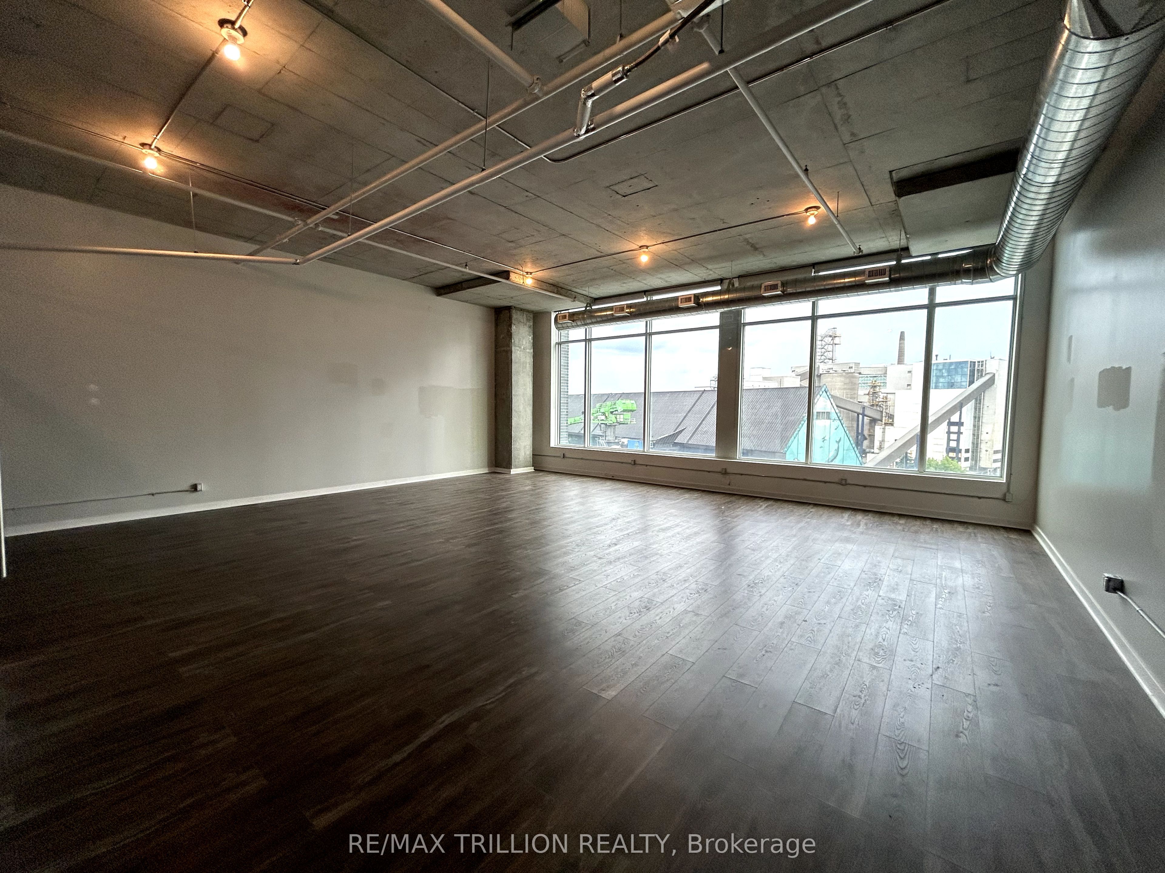 #514 - 130 Queens Quay Property Photo 26