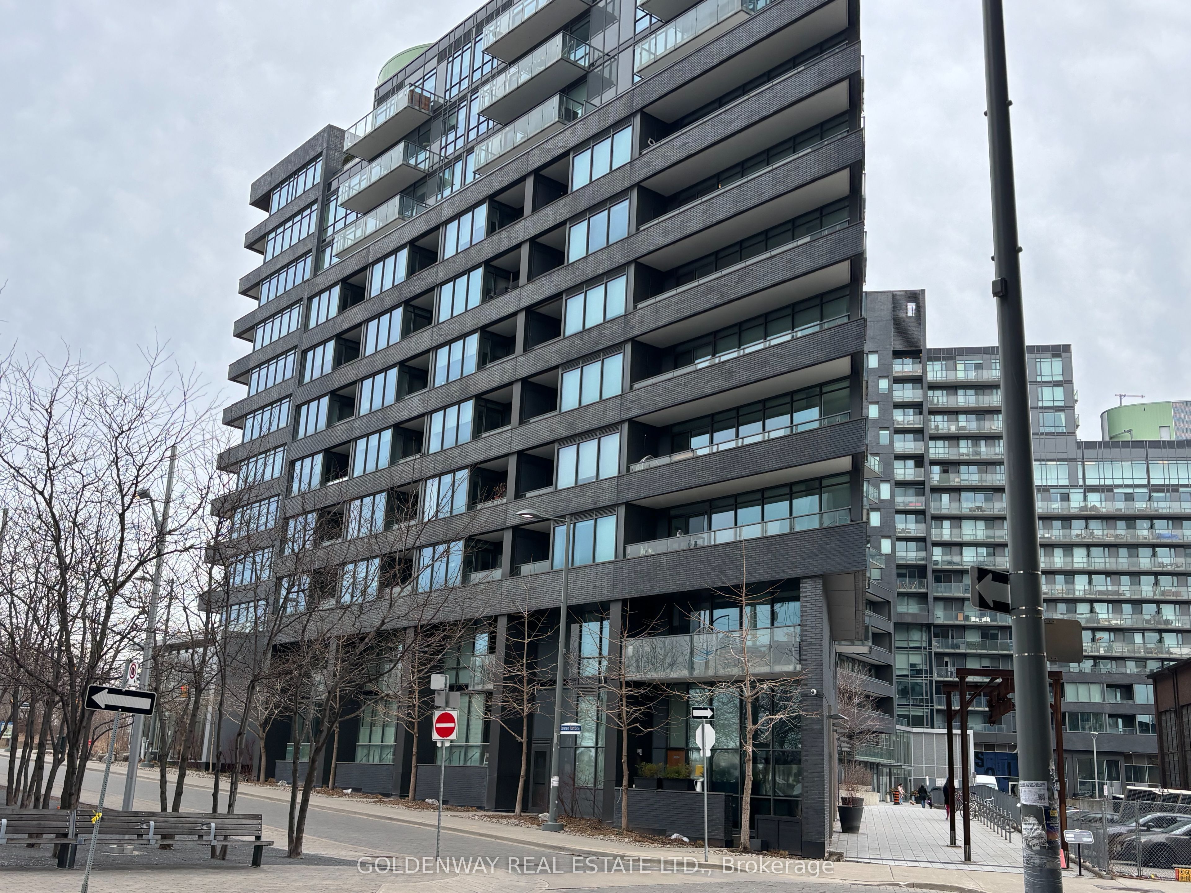 #s715 - 120 Bayview Avenue Property Photo 1