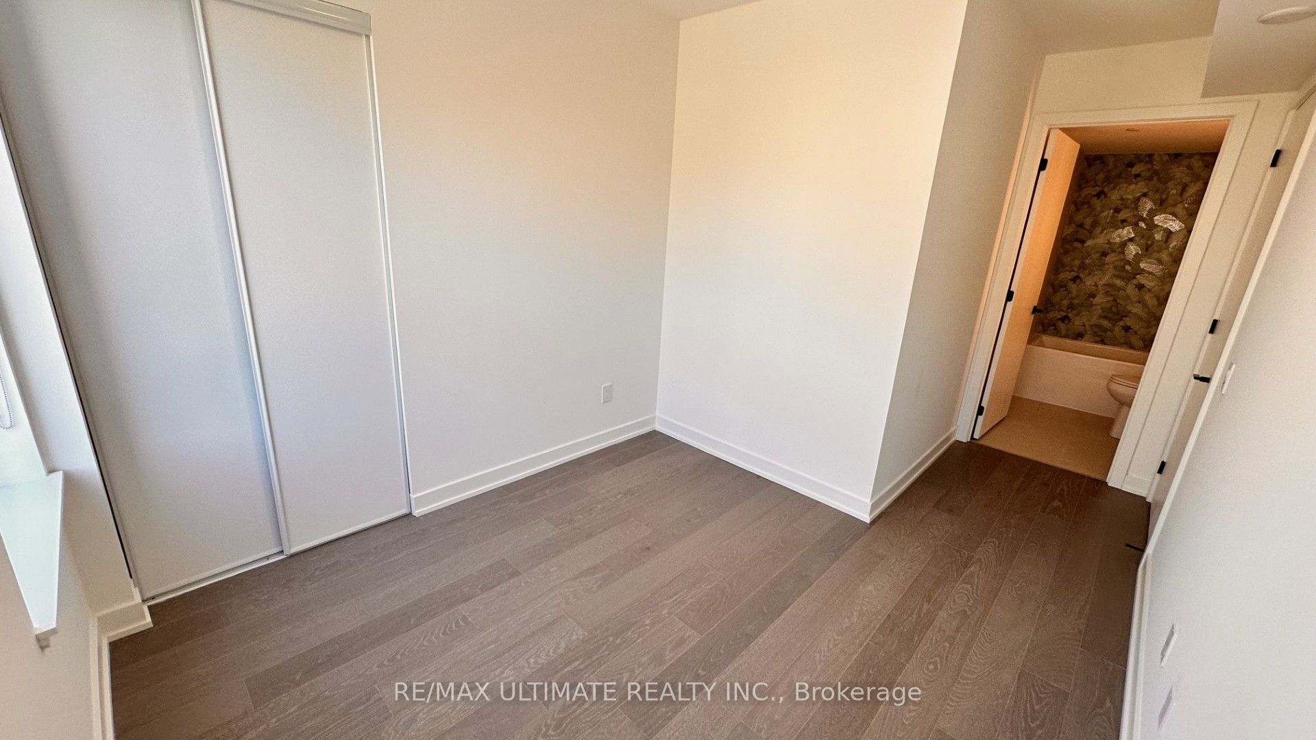 5 Lakeview Avenue 209 Property Photo 8