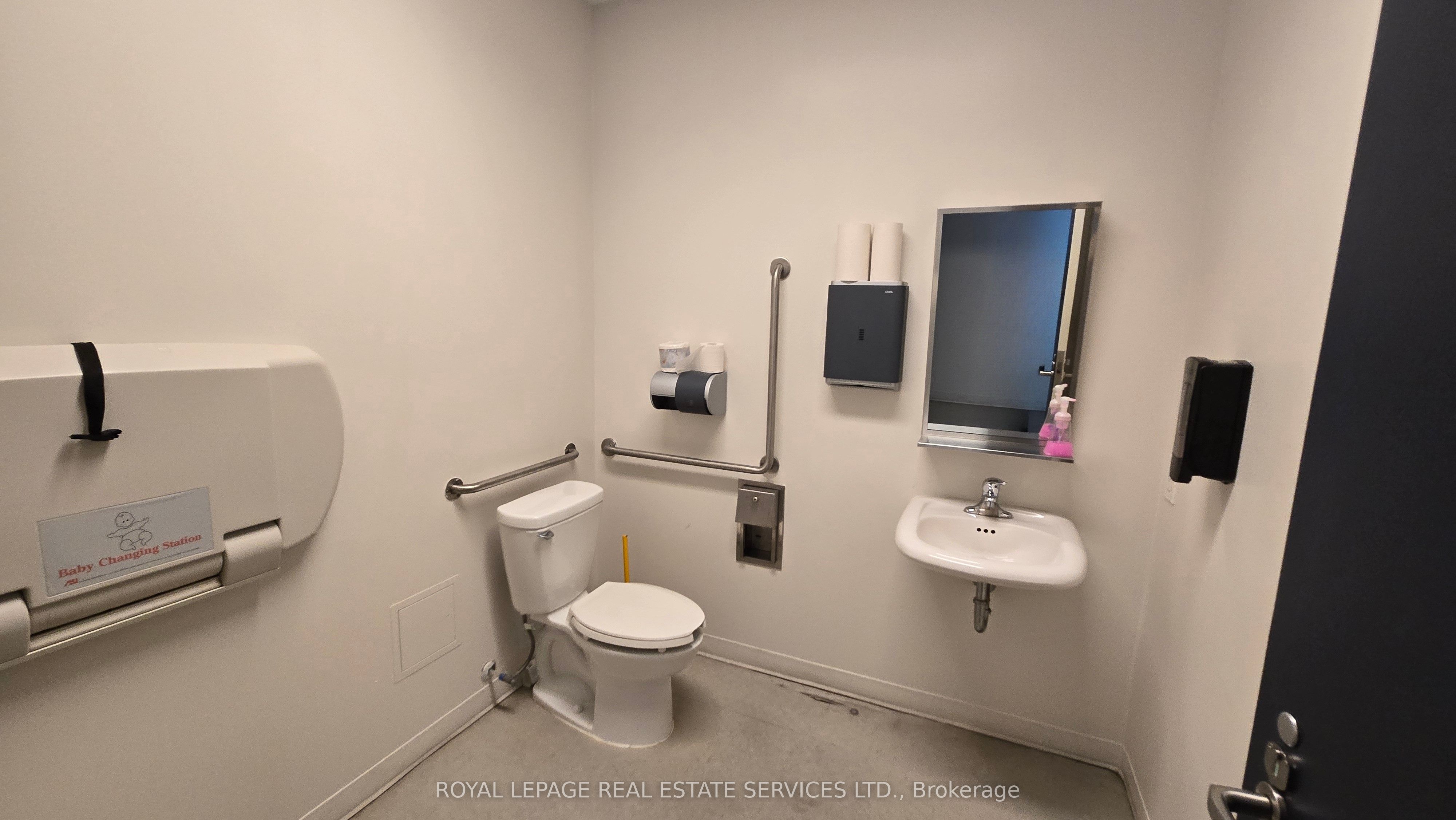 #1b And 2a - 60 Richmond Street Property Photo 13