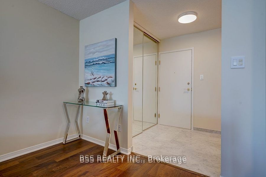 #805 - 10 Tichester Road Property Photo 8