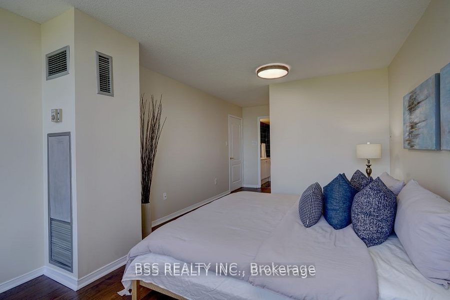 #805 - 10 Tichester Road Property Photo 22