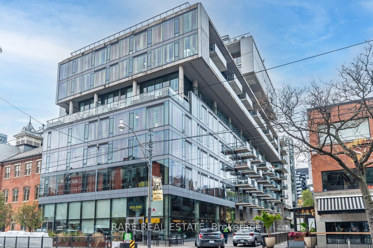 #1004 - 560 King Street Property Photo 1
