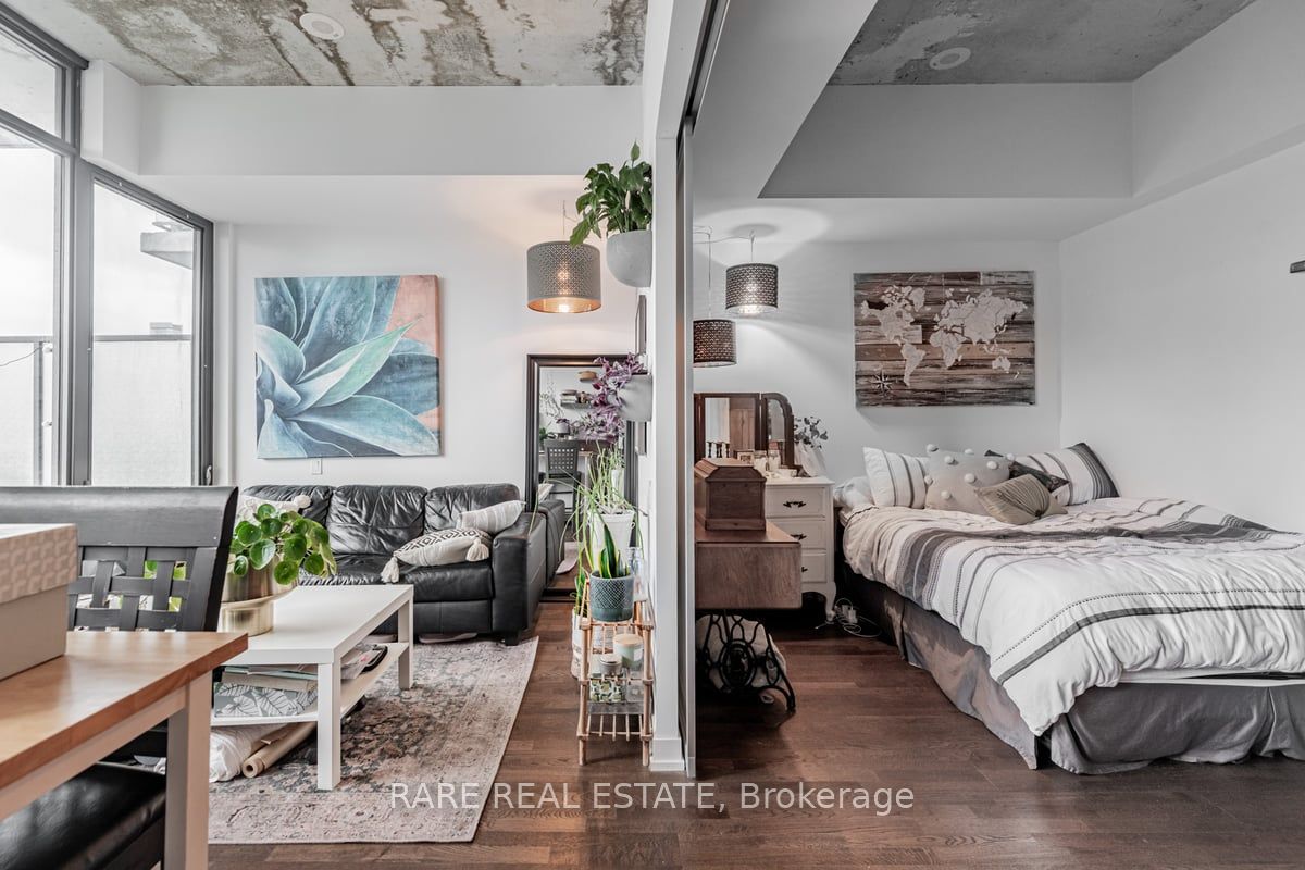 560 King Street W 1004 Property Photo 24