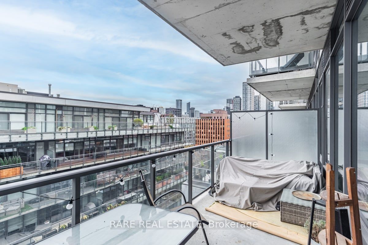 560 King Street W 1004 Property Photo 30