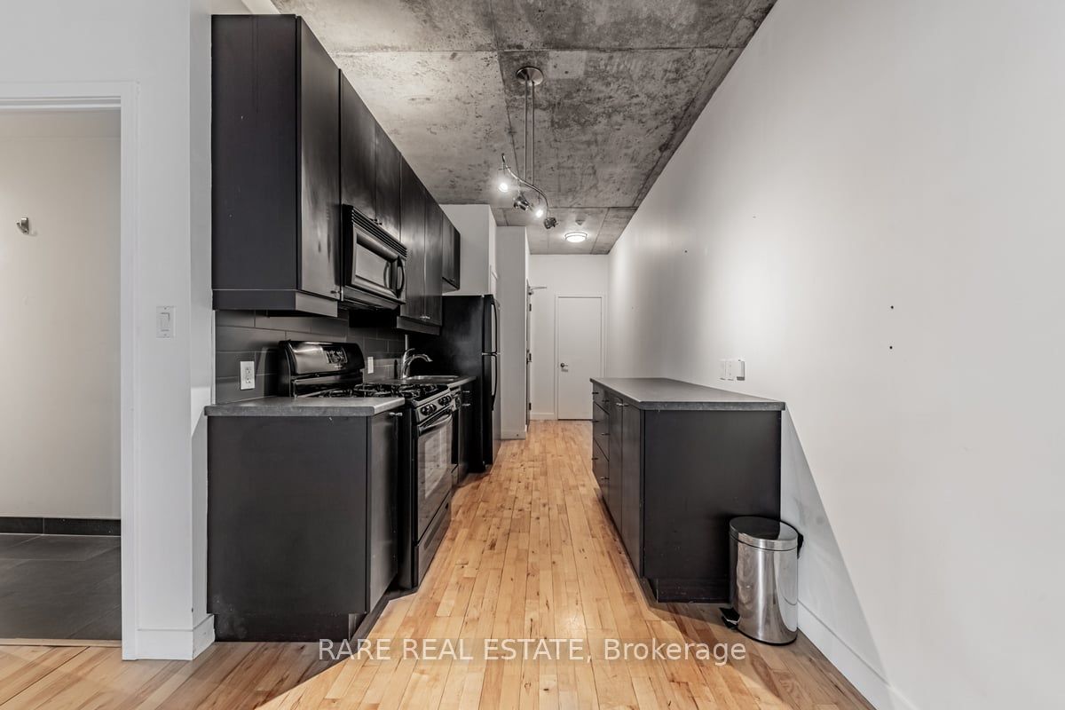42 Camden Street 302 Property Photo 8