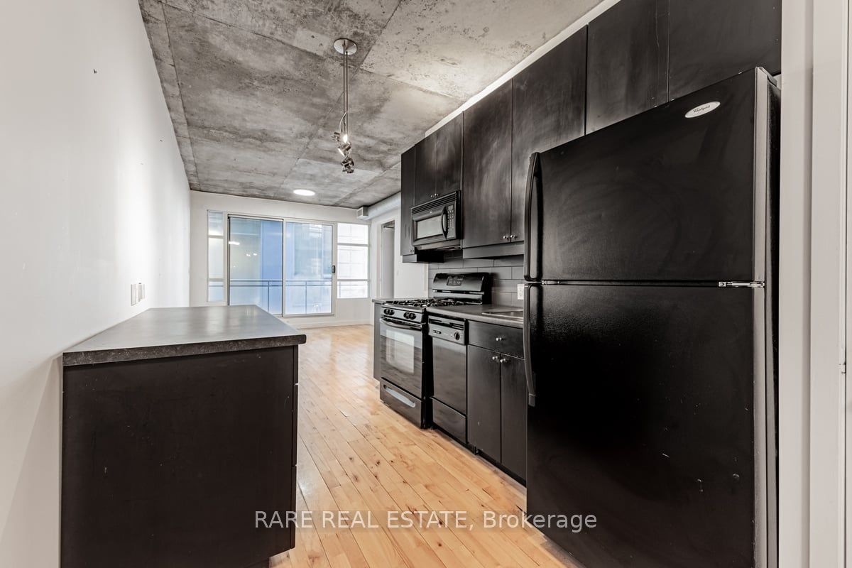 42 Camden Street 302 Property Photo 10