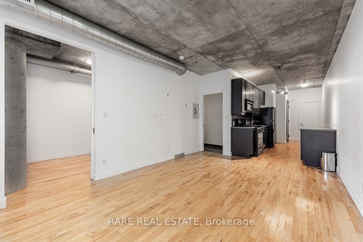 42 Camden Street 302 Property Photo 11