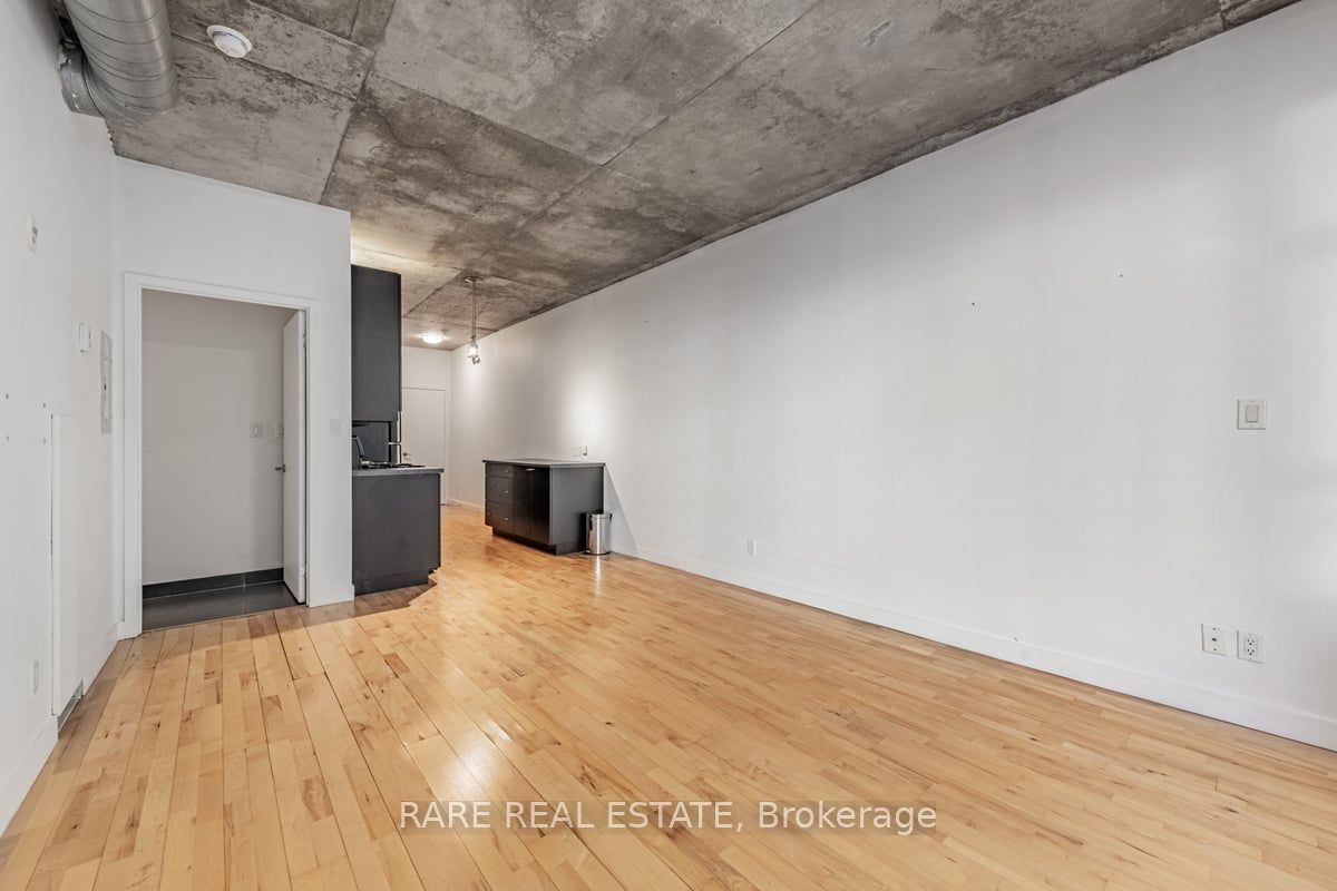 42 Camden Street 302 Property Photo 12