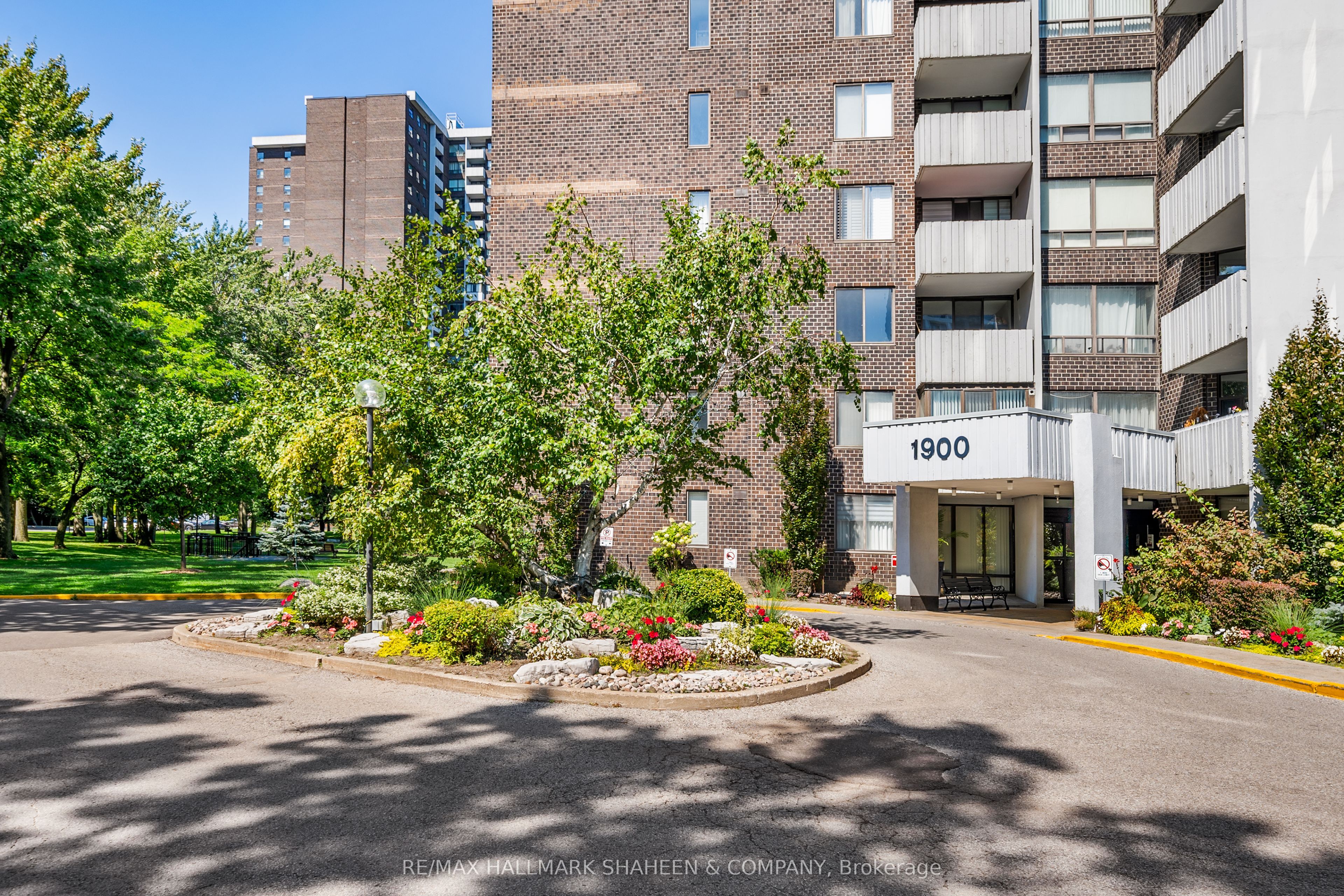 #1703 - 1900 Sheppard Avenue Property Photo 1