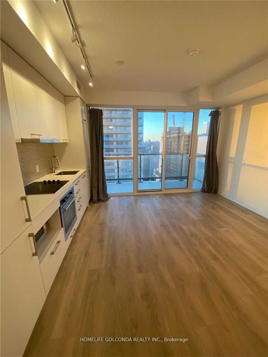 #3709 - 87 Peter Stree Property Photo 9