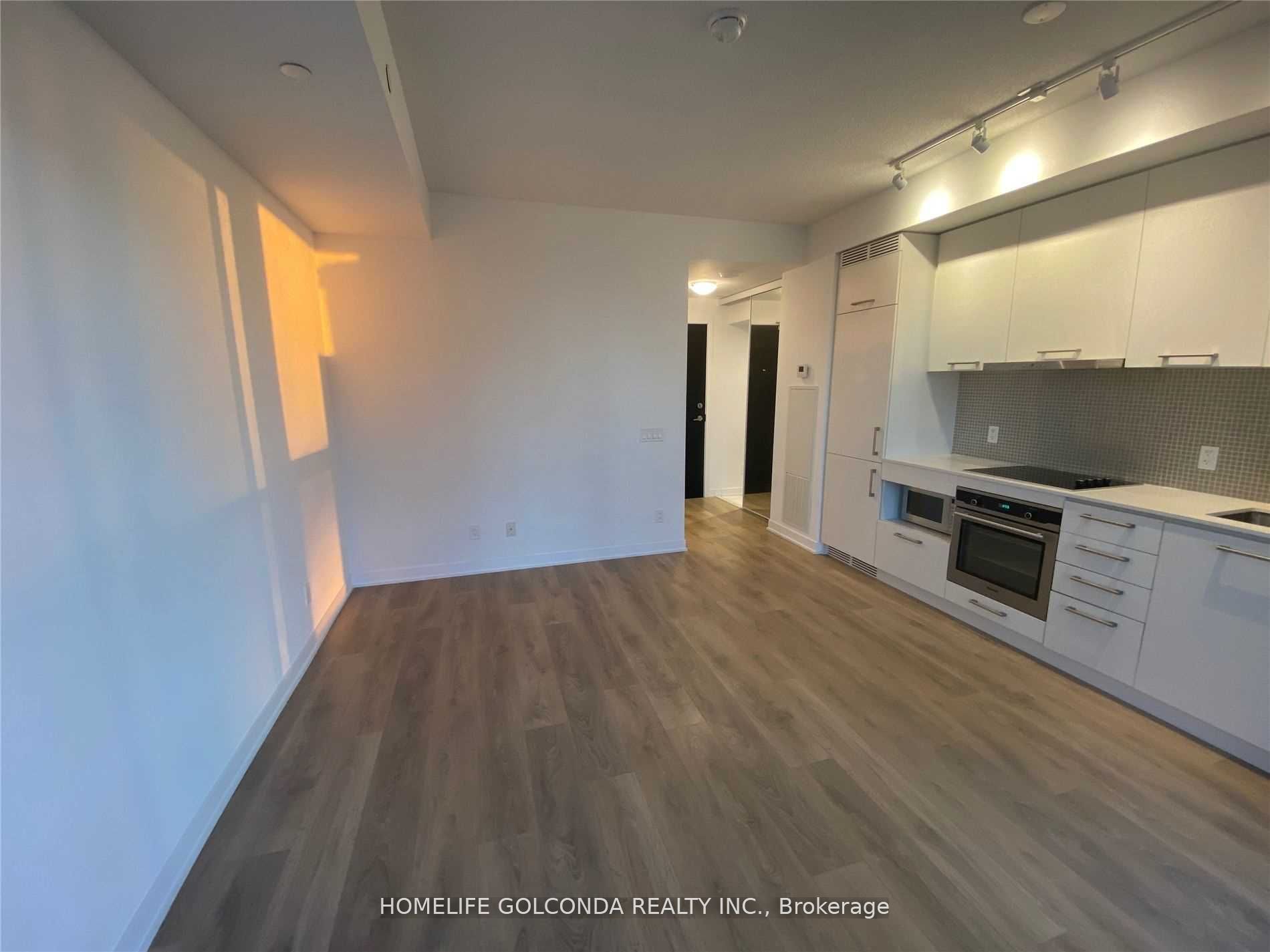 #3709 - 87 Peter Stree Property Photo 11