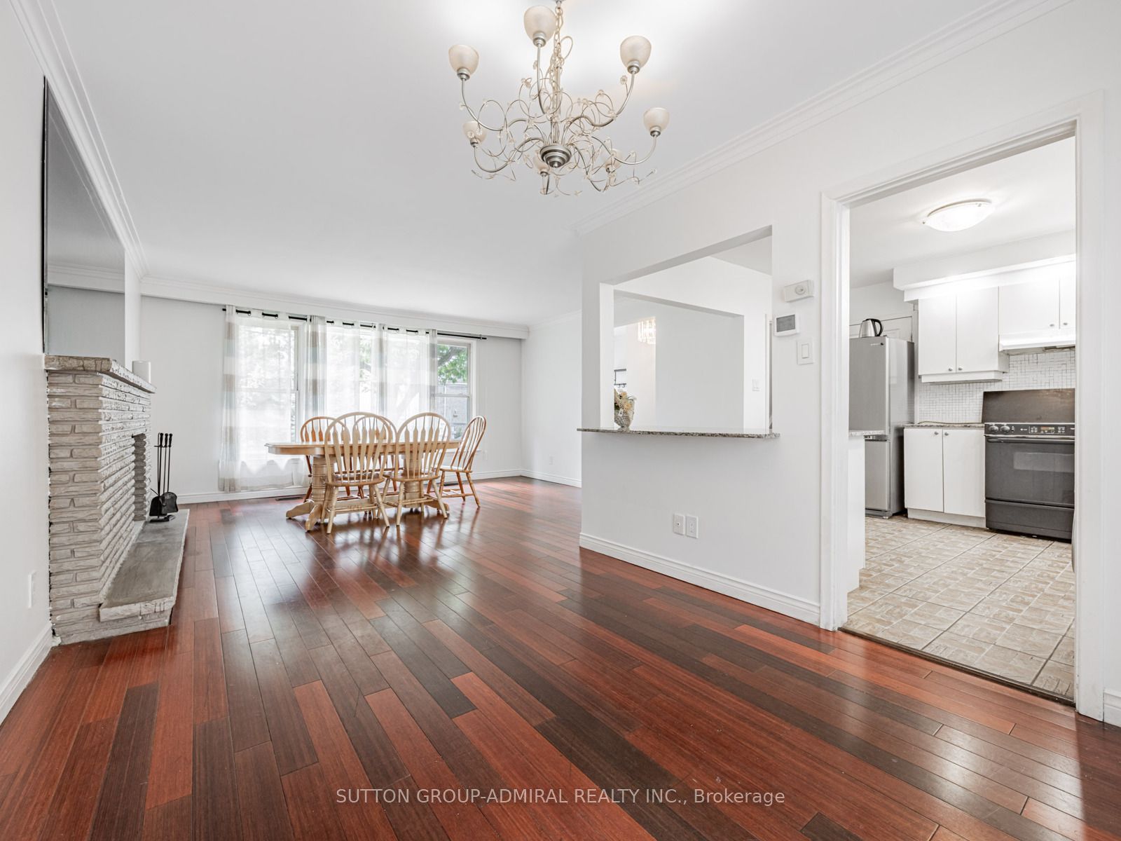 270 Fisherville Road Upper Property Photo 17
