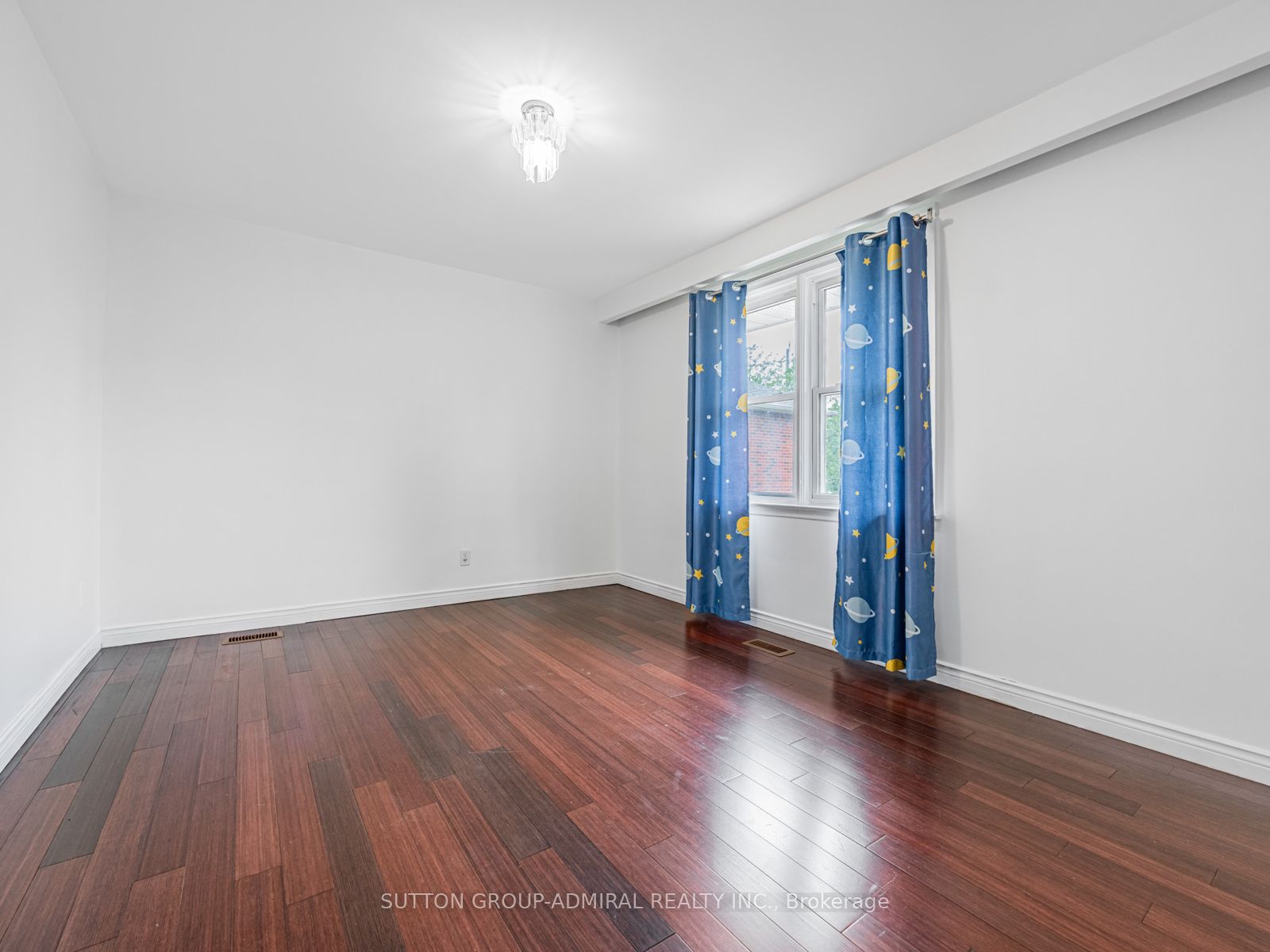 270 Fisherville Road Upper Property Photo 23