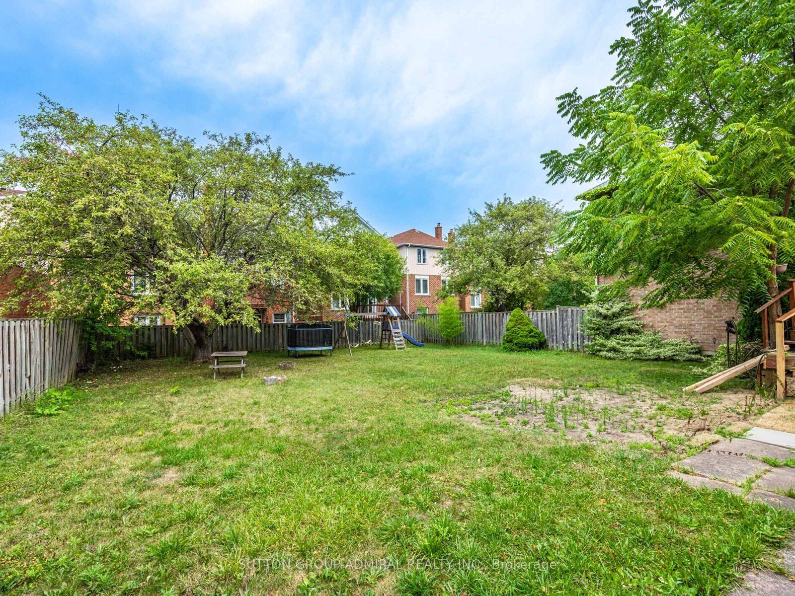 270 Fisherville Road Upper Property Photo 26