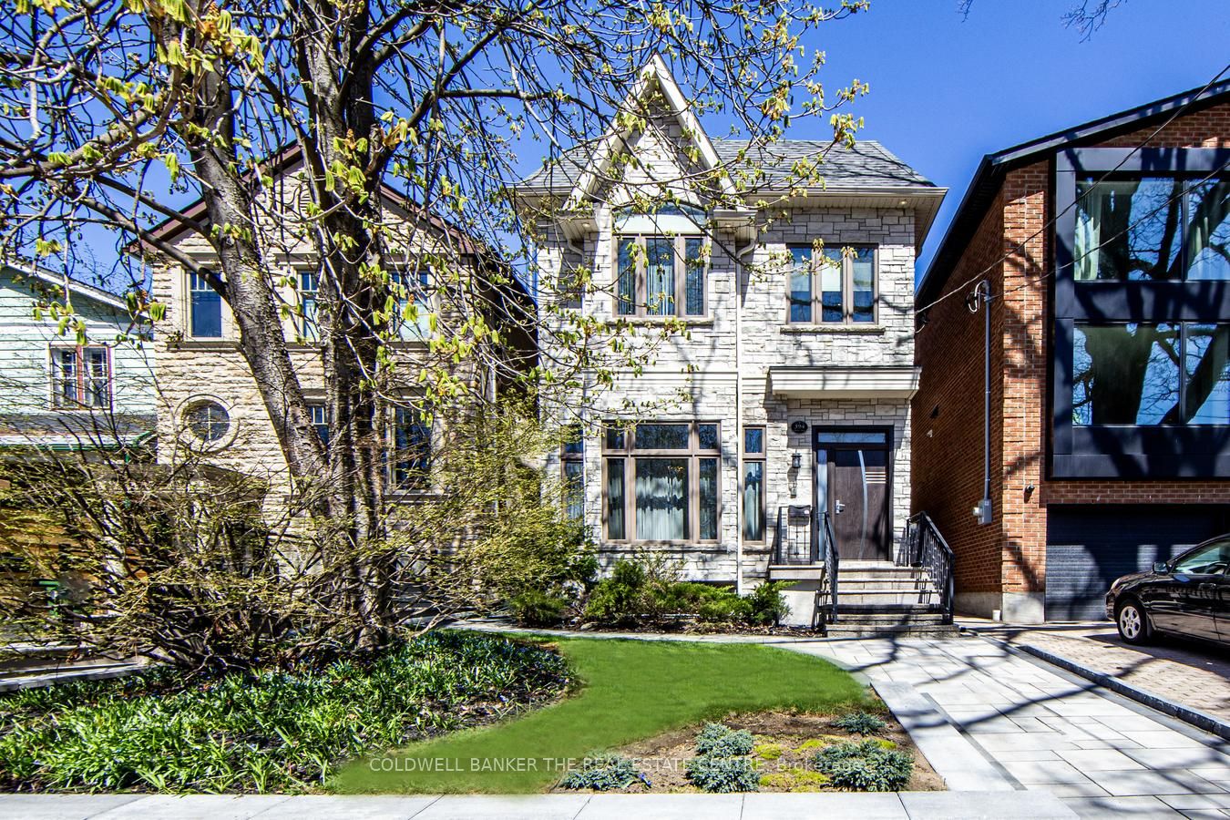 394 Balliol Street Property Photo 1