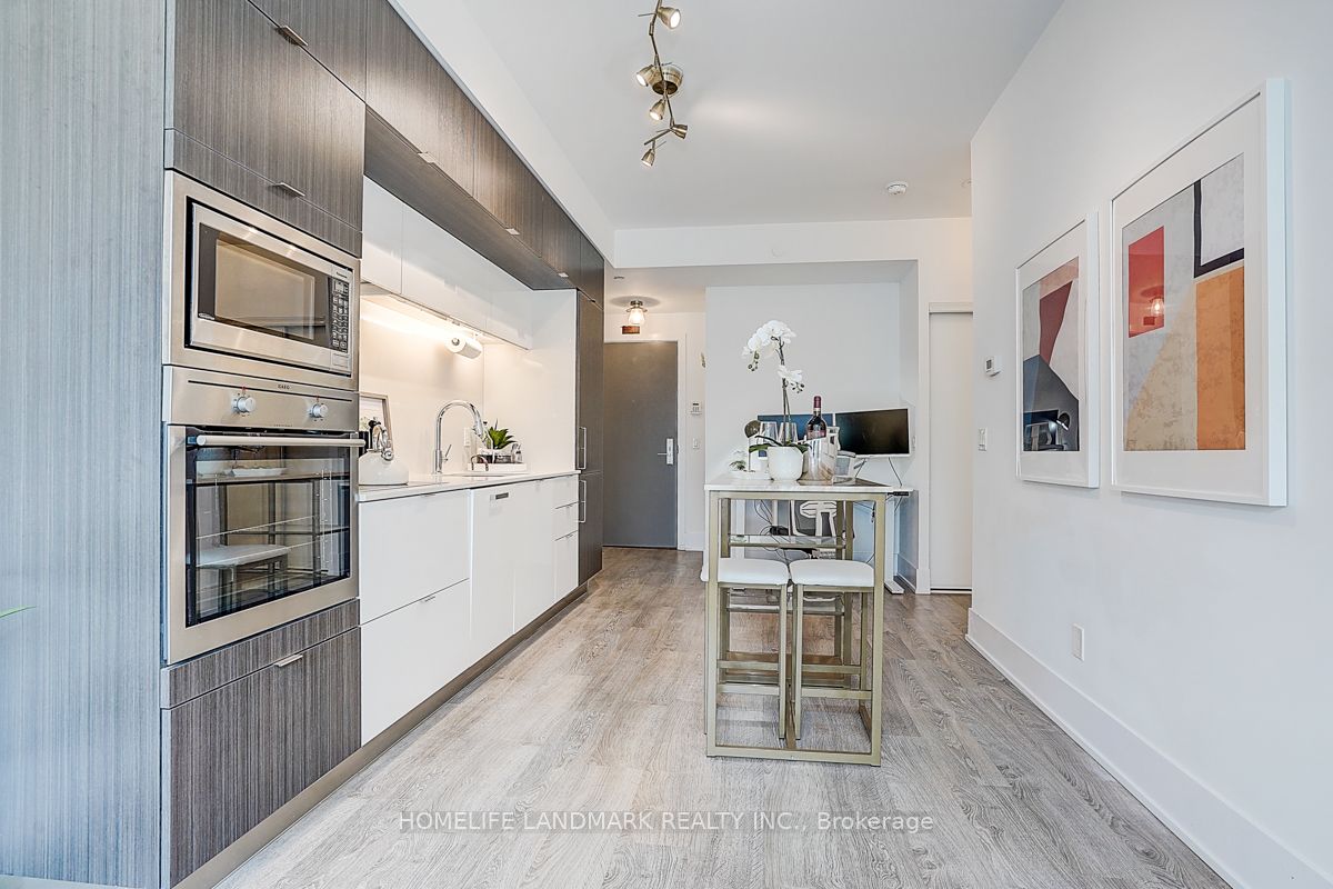 15 Merchants' Wharf N/a 341 Property Photo 8