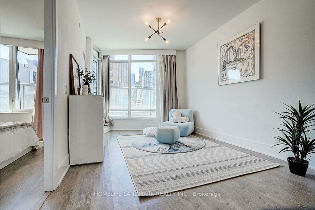 15 Merchants' Wharf N/a 341 Property Photo 12