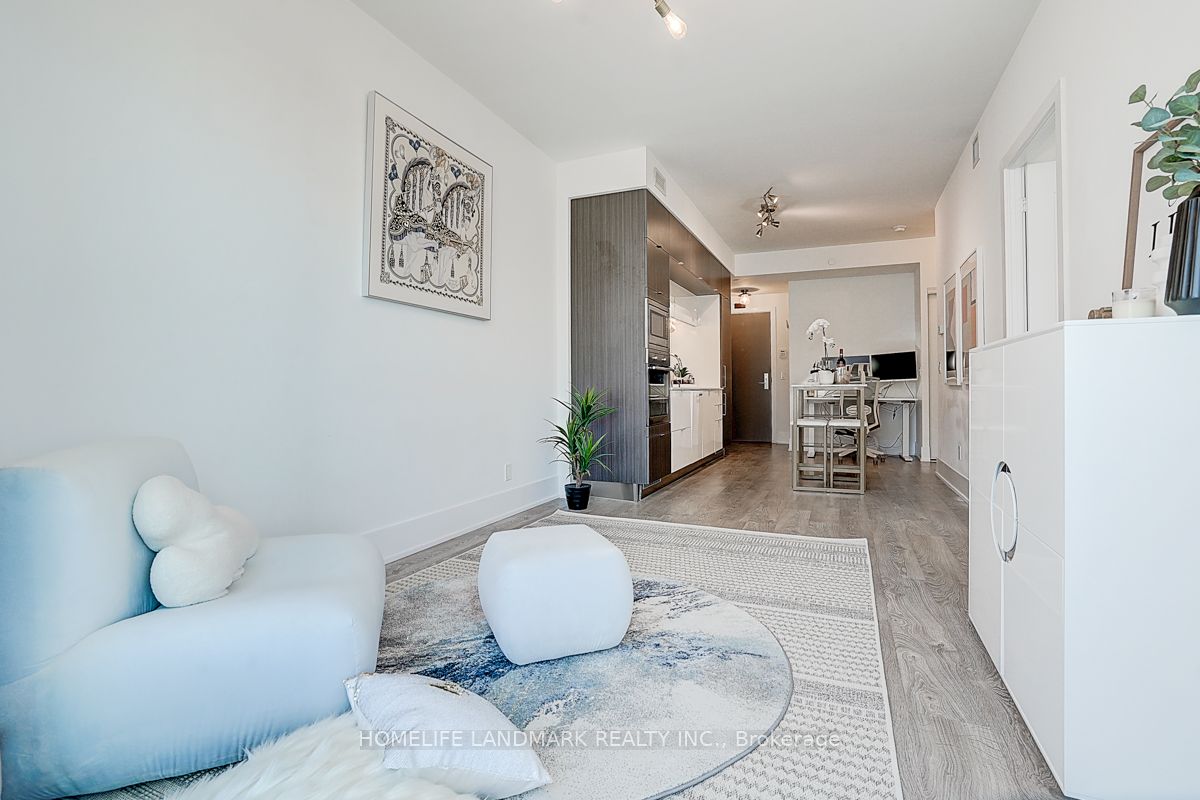 15 Merchants' Wharf N/a 341 Property Photo 15