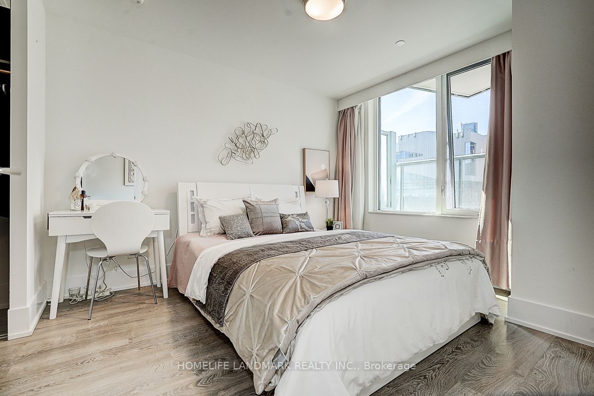 15 Merchants' Wharf N/a 341 Property Photo 17