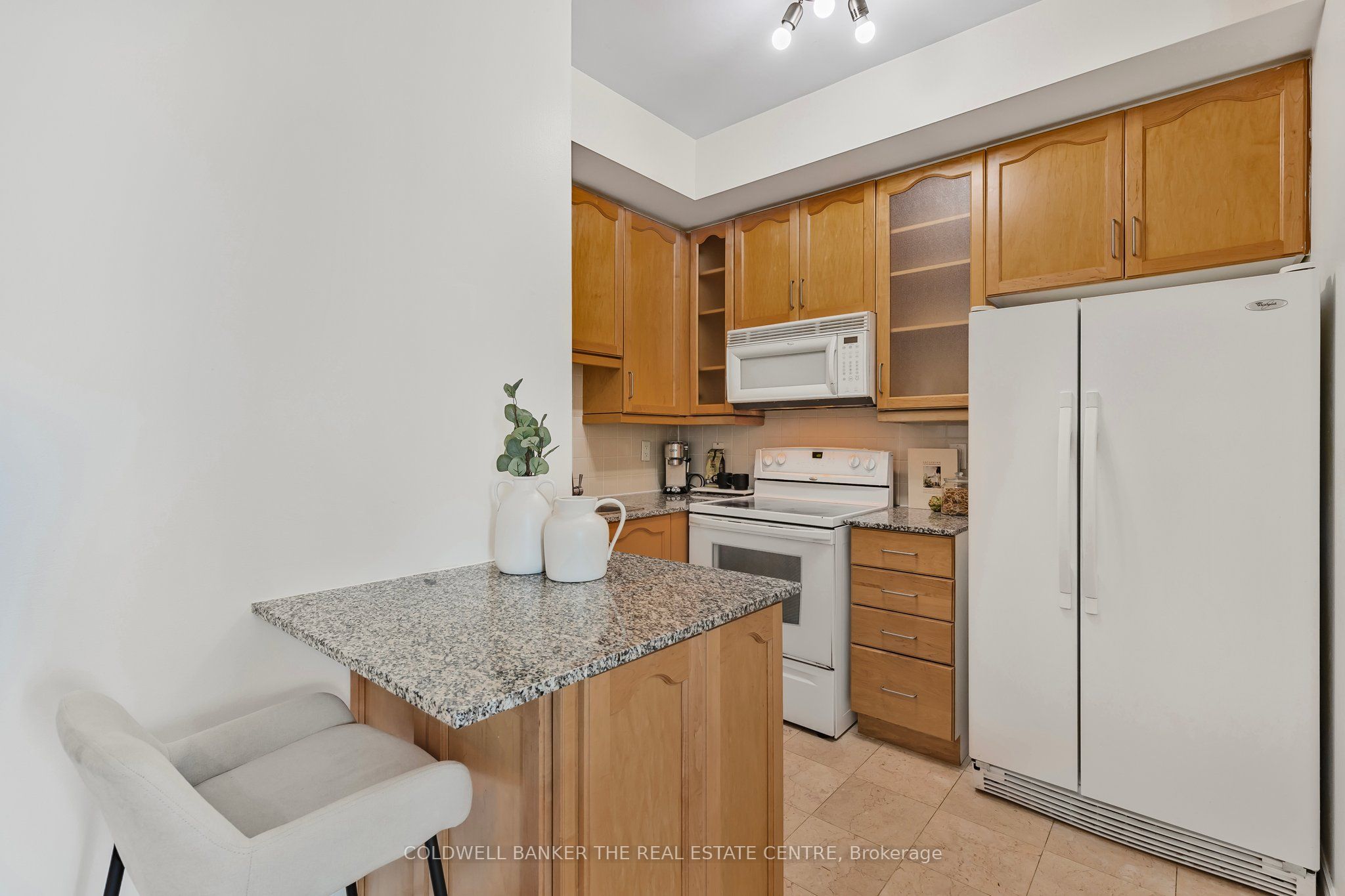 #2101 - 60 Byng Avenue Property Photo 7