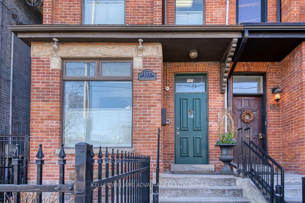 157 Gerrard Street E Property Photo 2