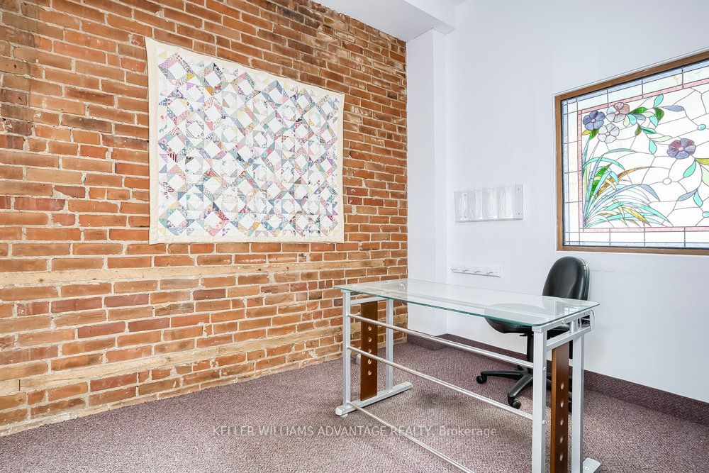 157 Gerrard Street E Property Photo 12