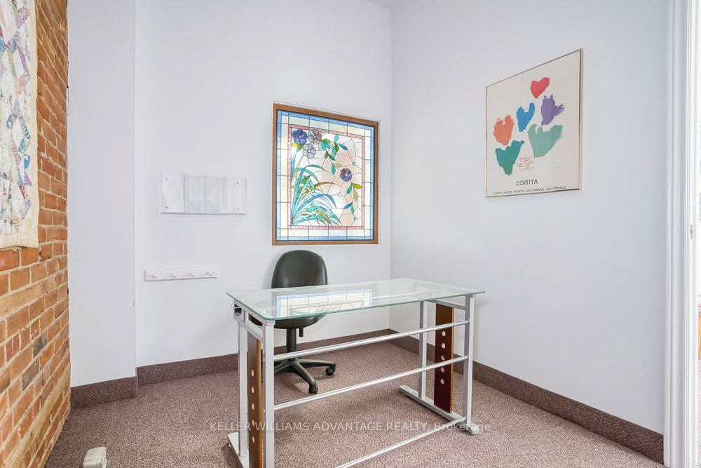157 Gerrard Street E Property Photo 13