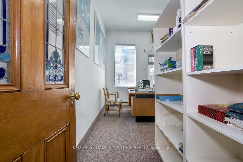 157 Gerrard Street E Property Photo 16