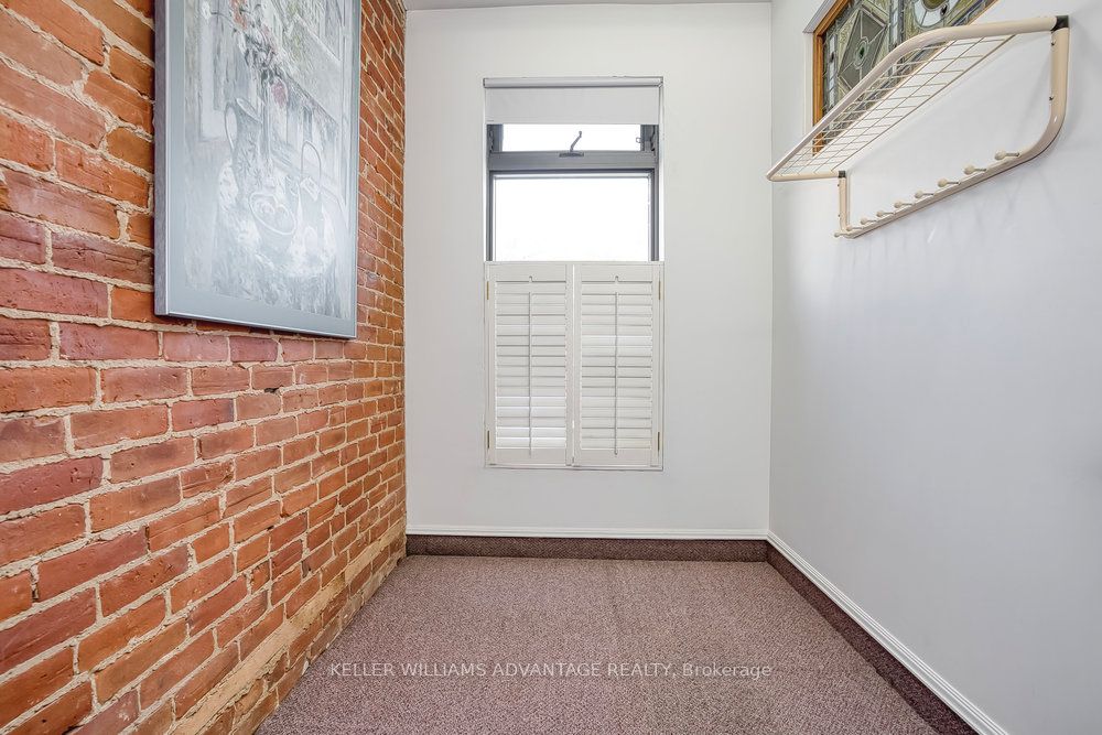 157 Gerrard Street E Property Photo 26