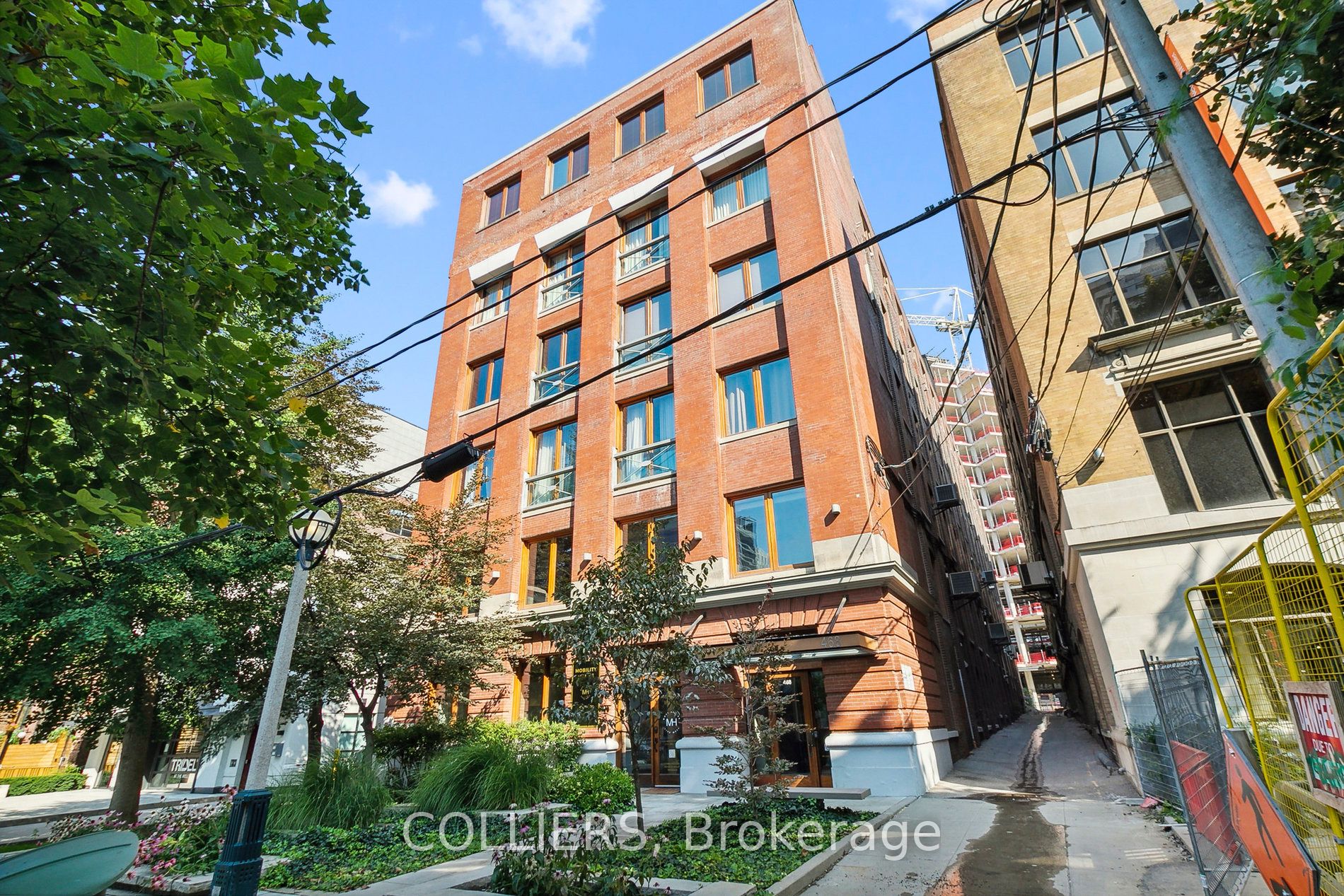 468 Wellington Street 200 Property Photo 1