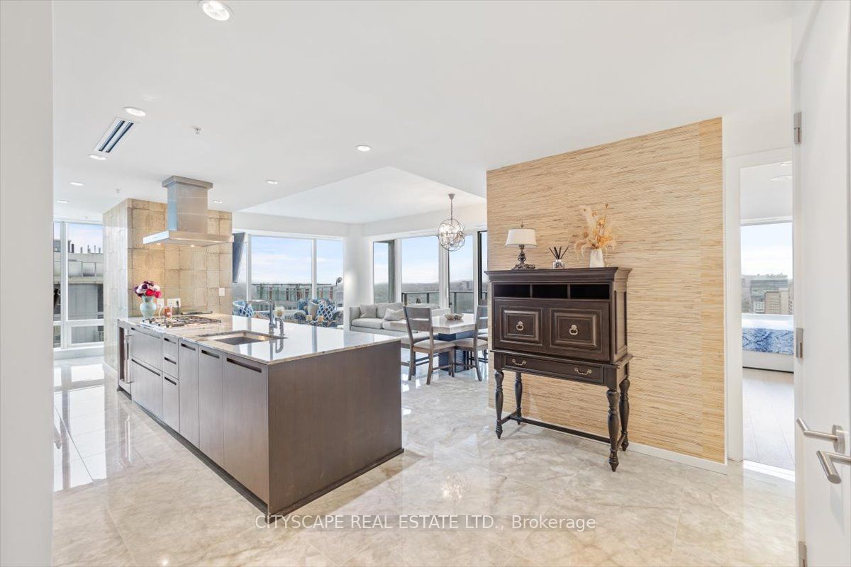 180 University Avenue 3605 Property Photo 2