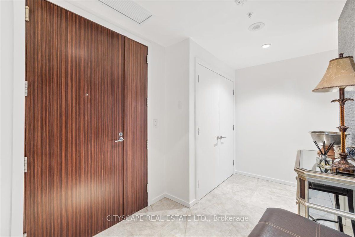 180 University Avenue 3605 Property Photo 5