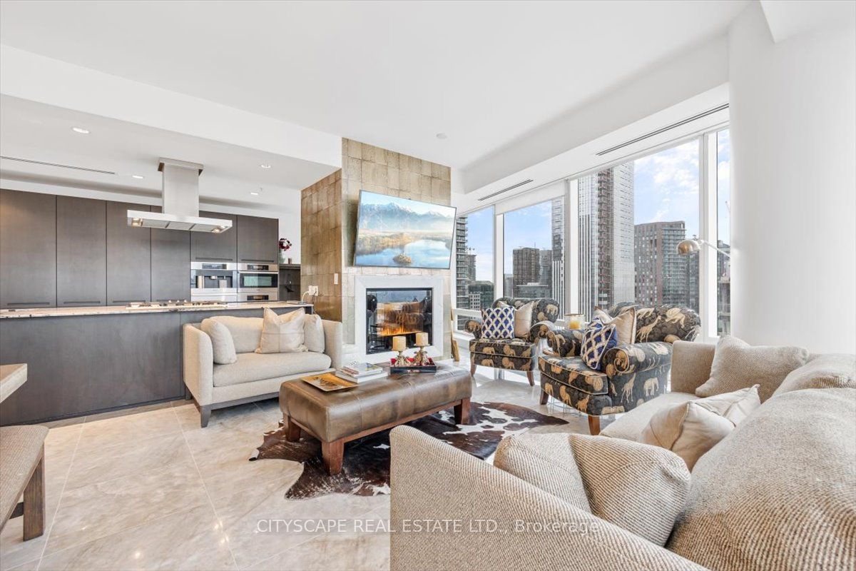 180 University Avenue 3605 Property Photo 19