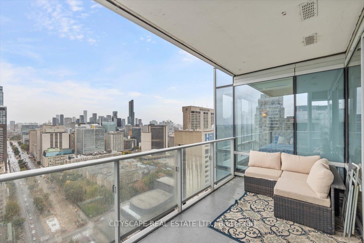 180 University Avenue 3605 Property Photo 22