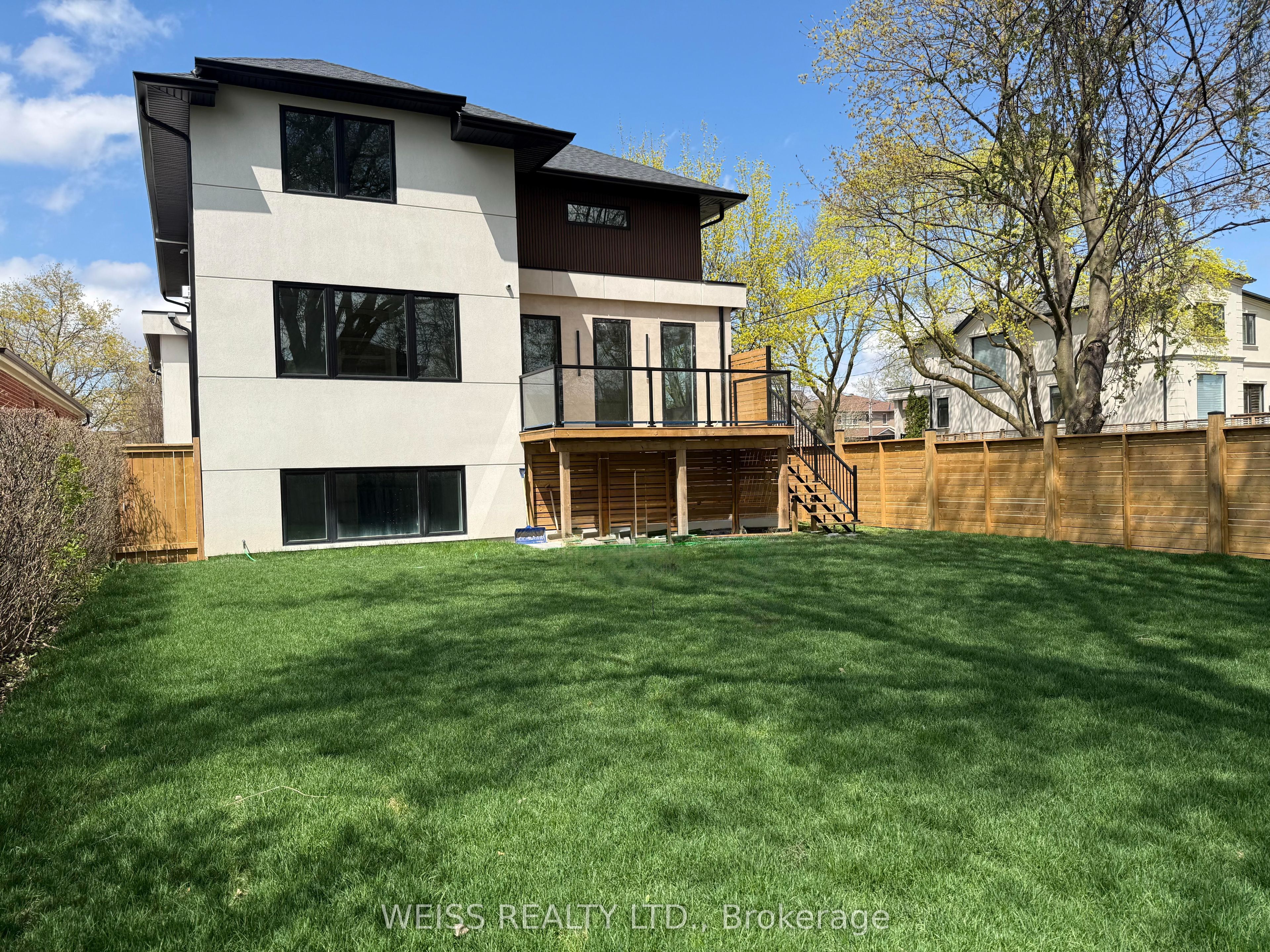 137 Bannockburn Avenue Property Photo 2