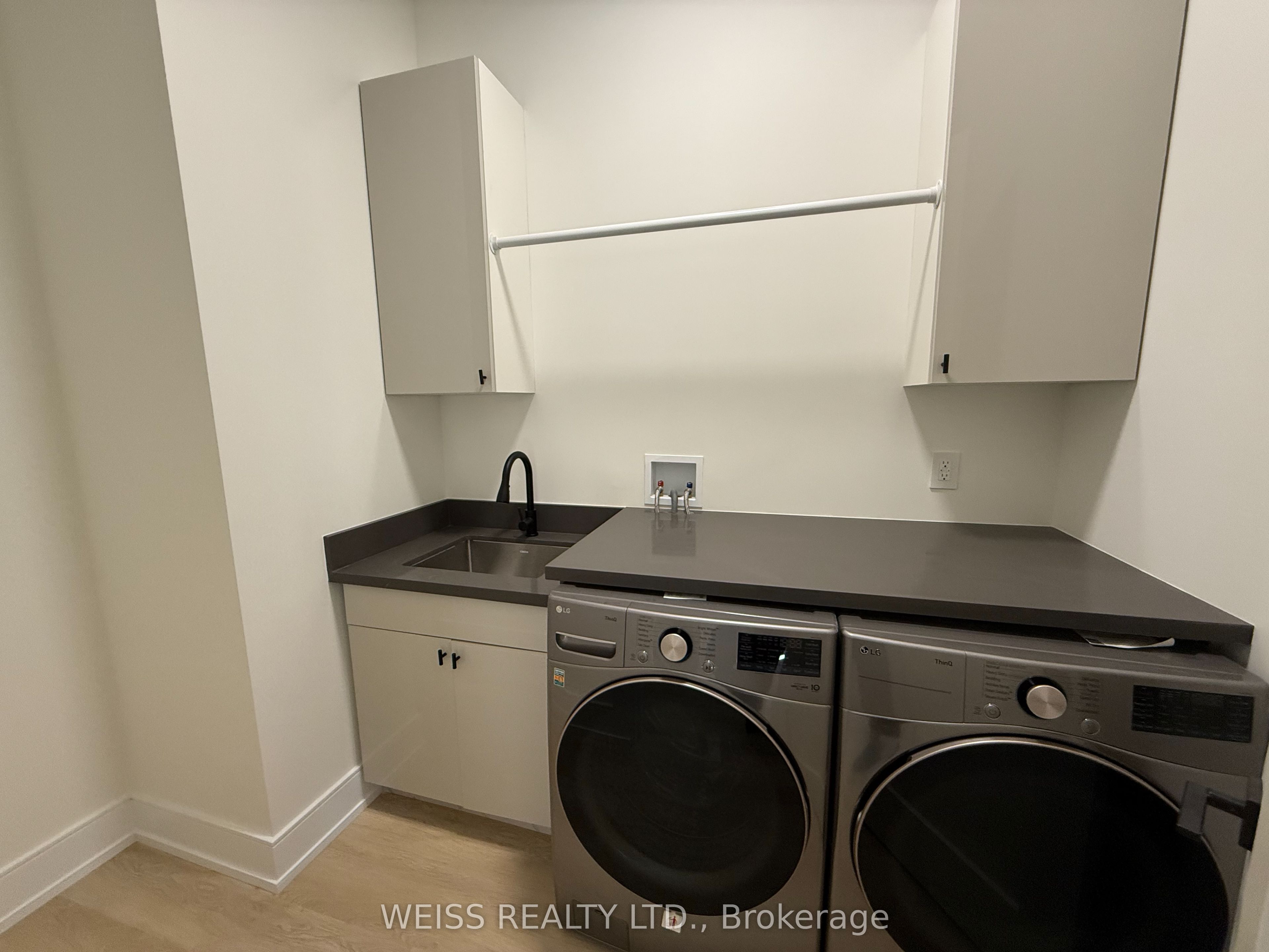 137 Bannockburn Avenue Property Photo 16