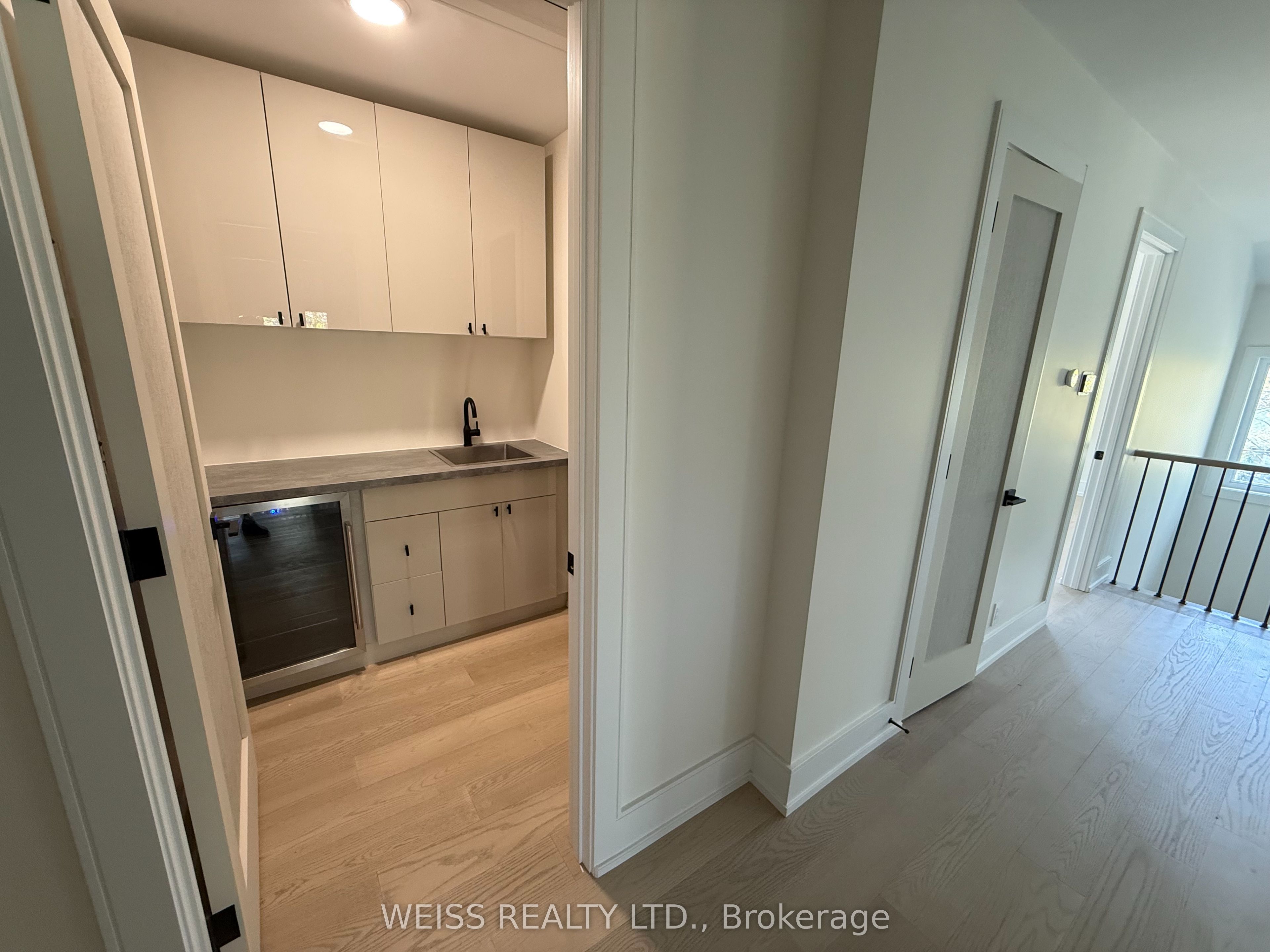 137 Bannockburn Avenue Property Photo 21