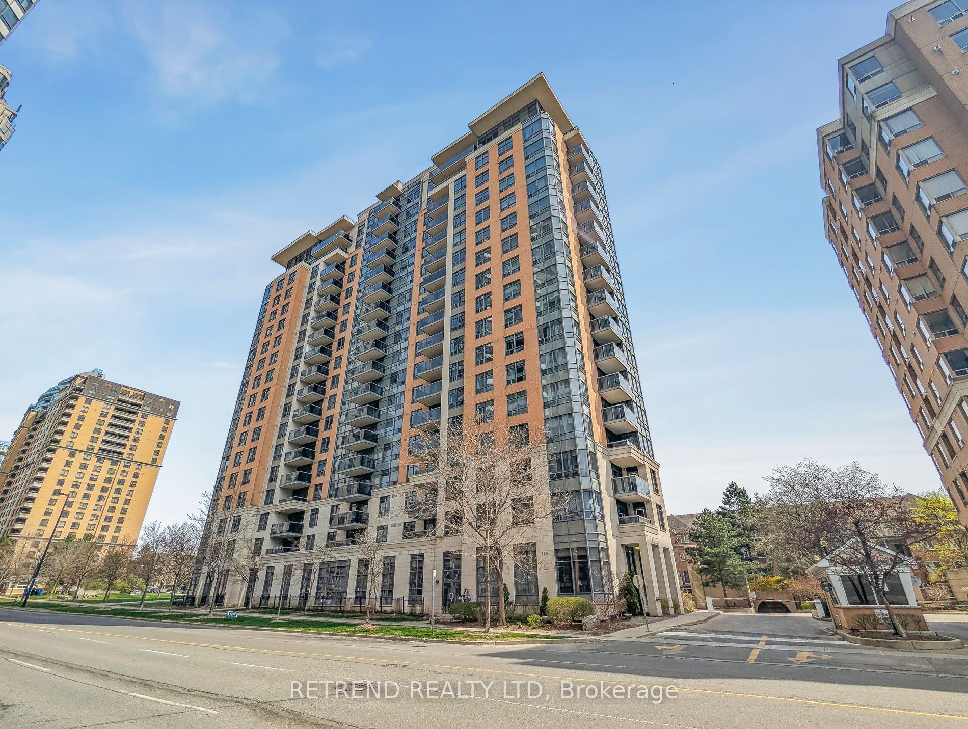 #602 - 880 Grandview Way Property Photo 1