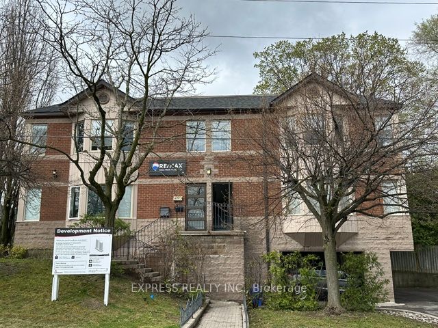 #Bsmt - 30 Glen Cameron Road Property Photo 1