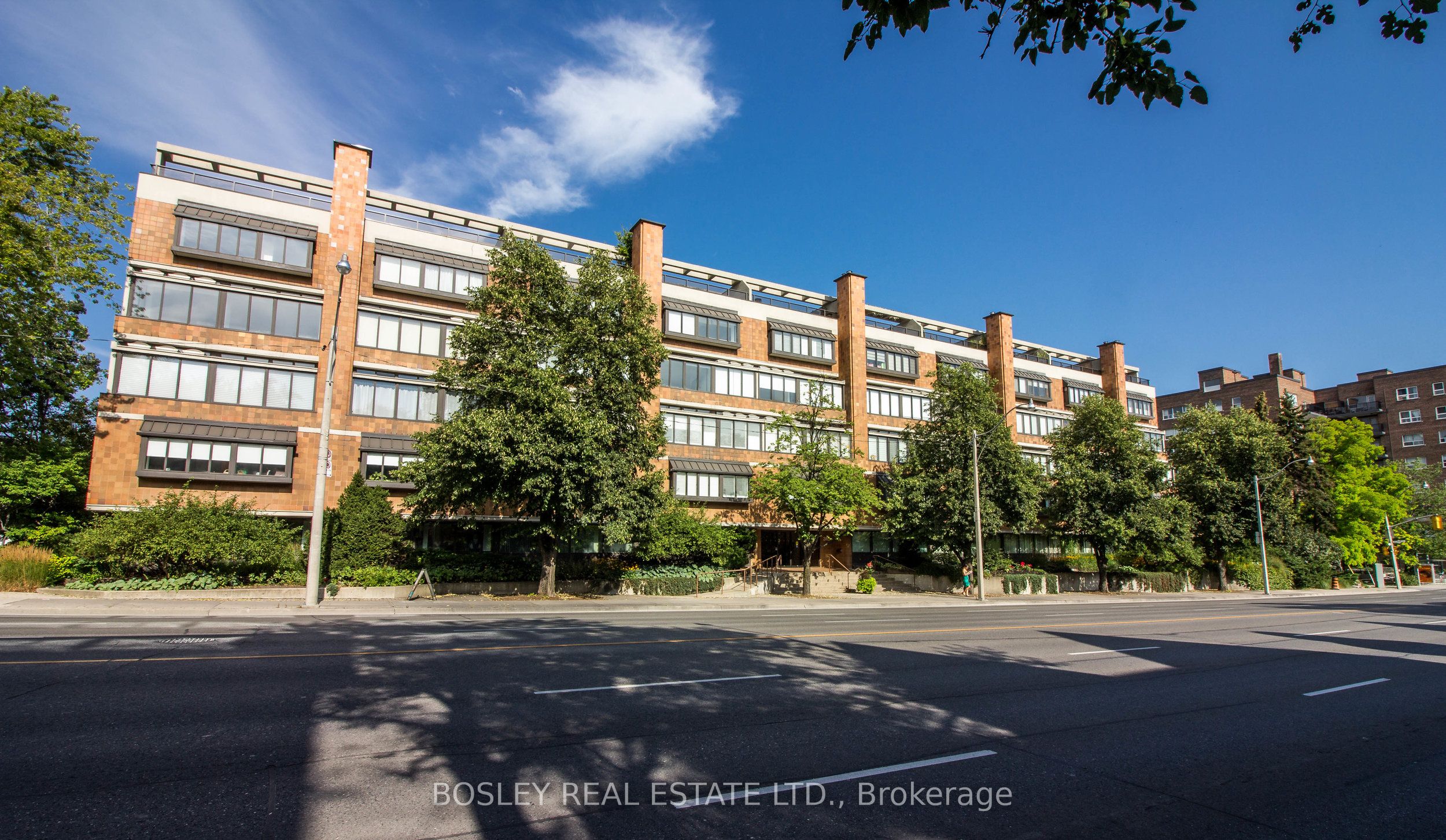 #5 - 315 Avenue Road Property Photo 1
