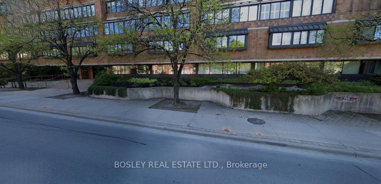 #5 - 315 Avenue Road Property Photo 4