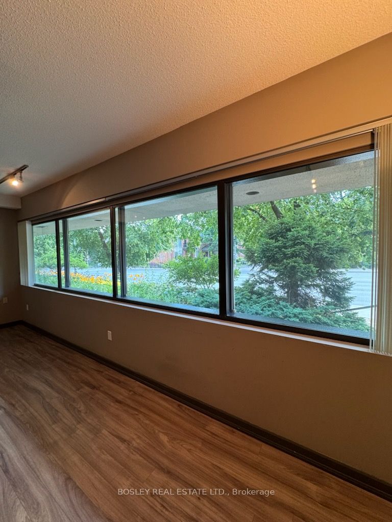 #5 - 315 Avenue Road Property Photo 8