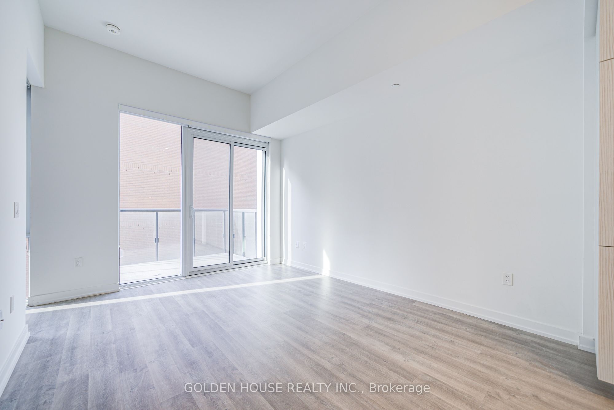 #708 - 158 Front Street Property Photo 15
