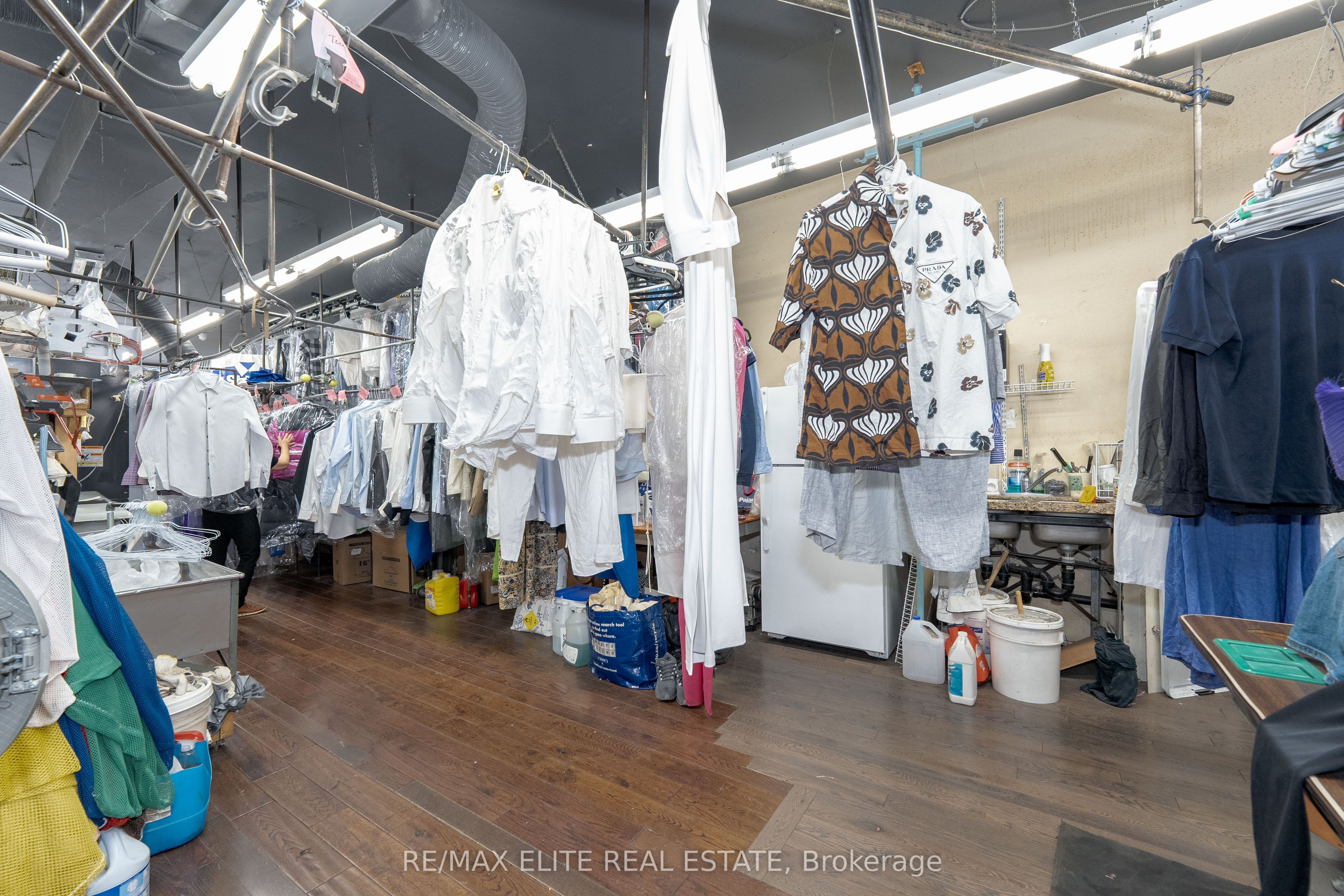 544 Eglinton Avenue Property Photo 7