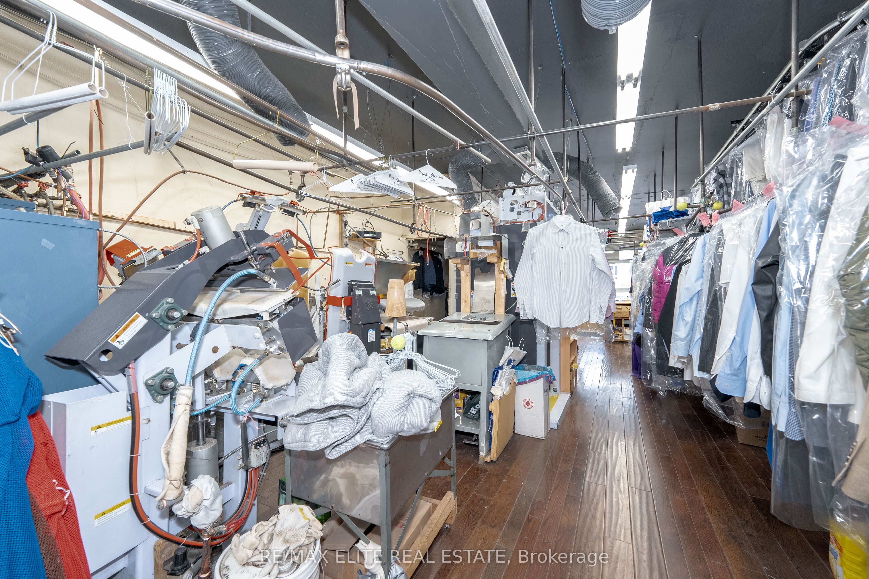 544 Eglinton Avenue Property Photo 12
