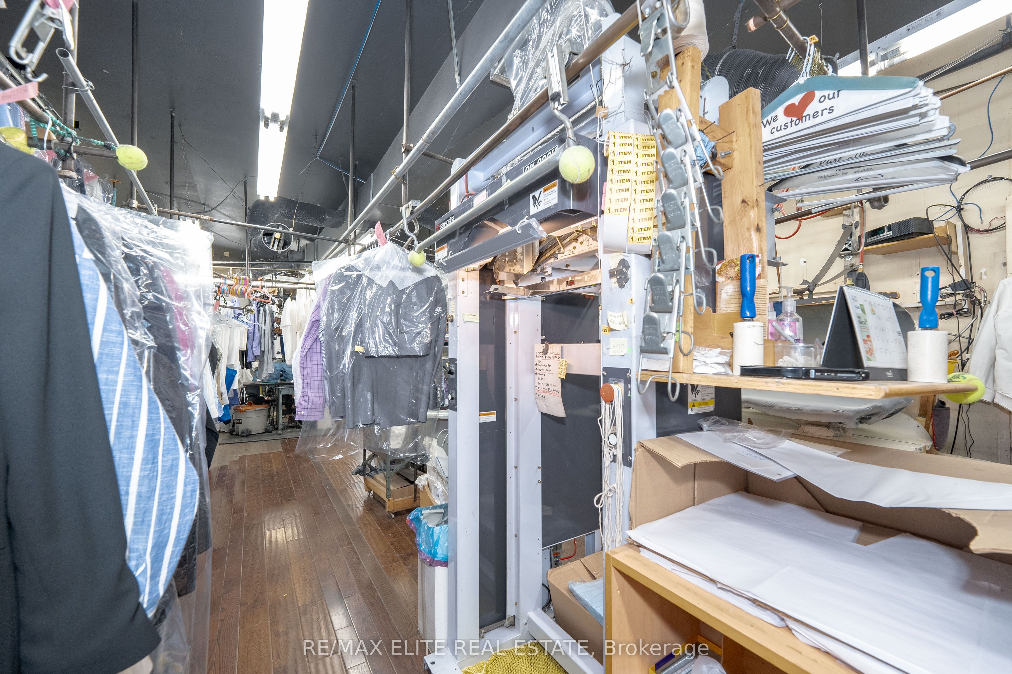 544 Eglinton Avenue Property Photo 16